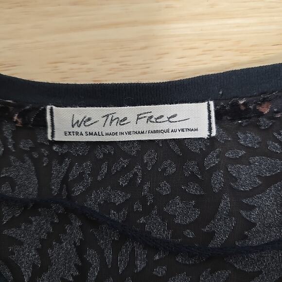 Free People Womens Size XS Short Sleeve Teddy Velvet Burnout T-Shirt Black - Picture 3 of 8